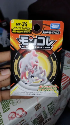 Miniatura Pokemon Hisuian Zoroark MS 34 Moncolle Takara Tomy na caixa
