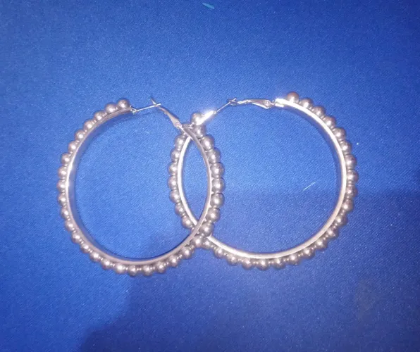 Brinco Argola de Bolinhas Grande