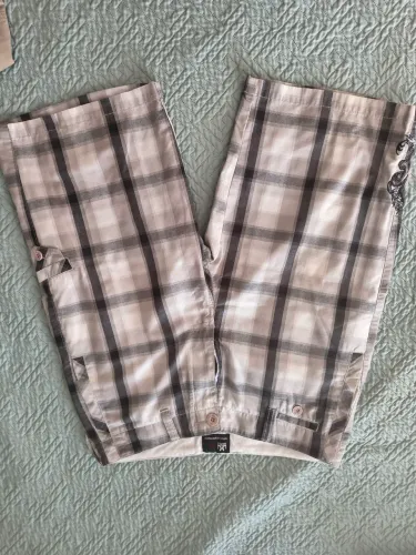 Bermudas cargo