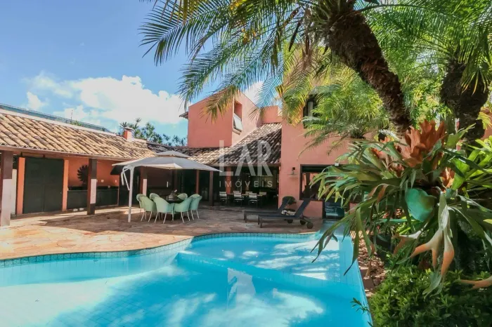 Casa à venda, 4 quartos, 2 suítes, 4 vagas, Belvedere - Belo Horizonte/MG