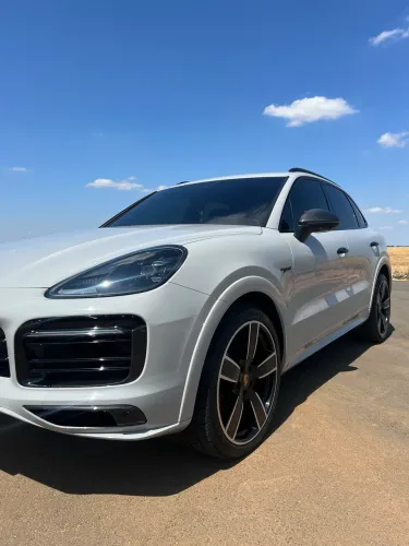 Porsche Cayenne E-hybrid 3.0 V6 462cv 2022
