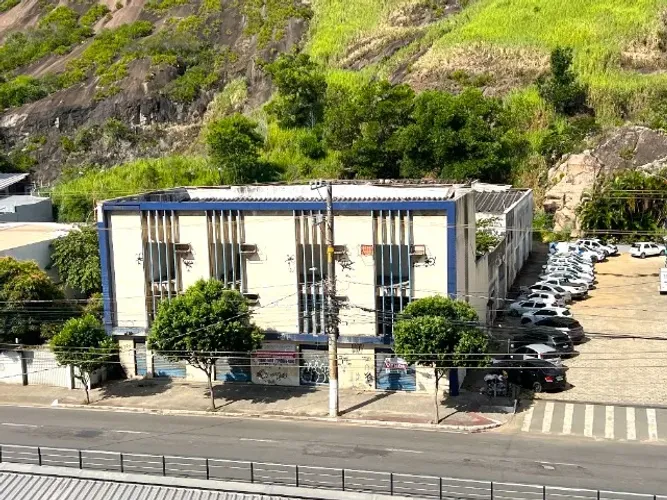 Vendo Prédio Comercial com 4.620m² Terreno na Av. Leitão da Silva - R$ 13.000.000,00