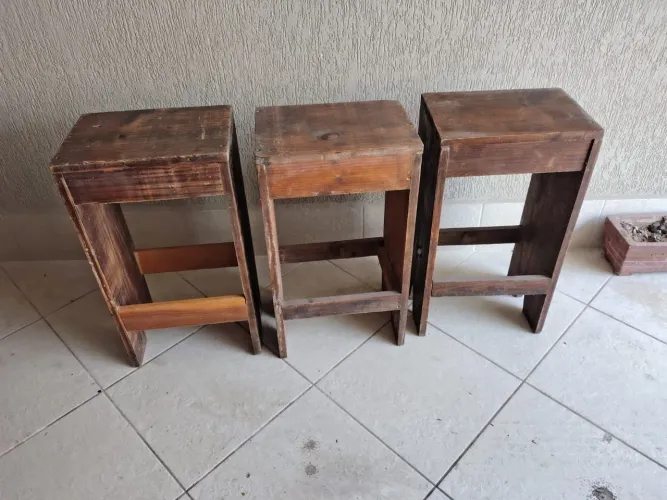 Banquetas rústicas
