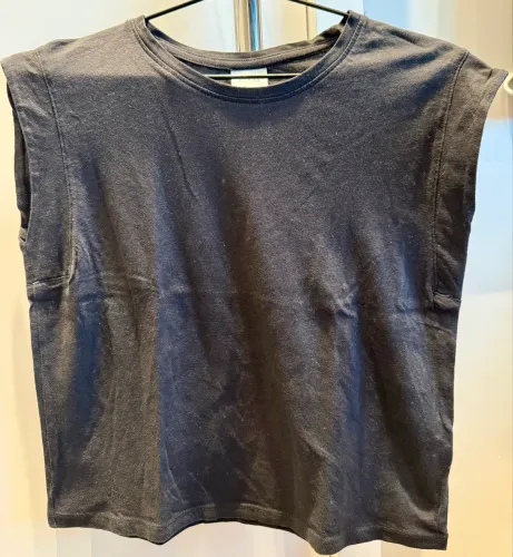 Camiseta infantil preta básica Zara tamanho 10