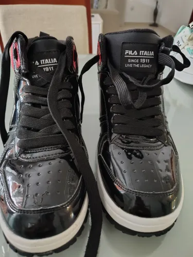 Vende-se tênis original FILA