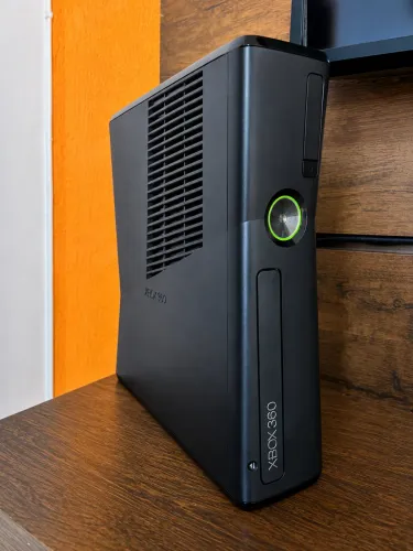 Xbox 360 + 300 Jogos RGH 3.0