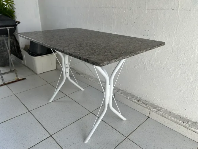 Mesa de Mármore