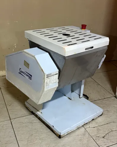Amassadeira Semi Rápida 25 kg MBI 25 Bivolt Gastromag