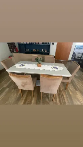 Mesa 6 cadeiras 