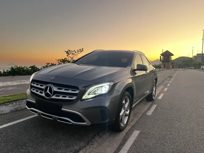 Mercedes-Benz GLA 200 Adv. 1.6/1.6 TB 16V Flex Aut. 2018