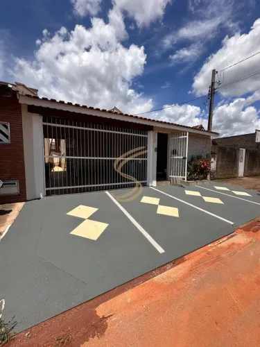Casa Moderna à Venda no Vila Verde com Piscina Aquecida