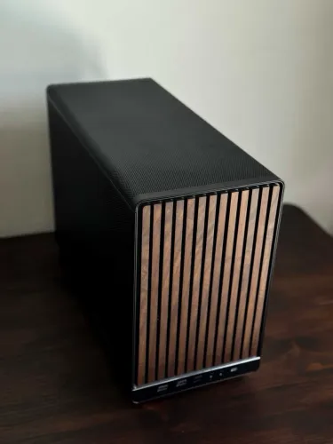 Gabinete Lian Li A3 Wood mATX - Novo/Lacrado