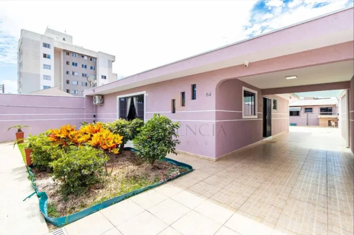 Casa com 3 quartos sendo 2 suítes à venda, 173 m2, Fanny, CURITIBA - PR