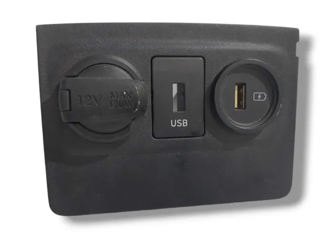 Moldura Tomada 12v Usb HB20 2021 84676r1100 14259 IBR