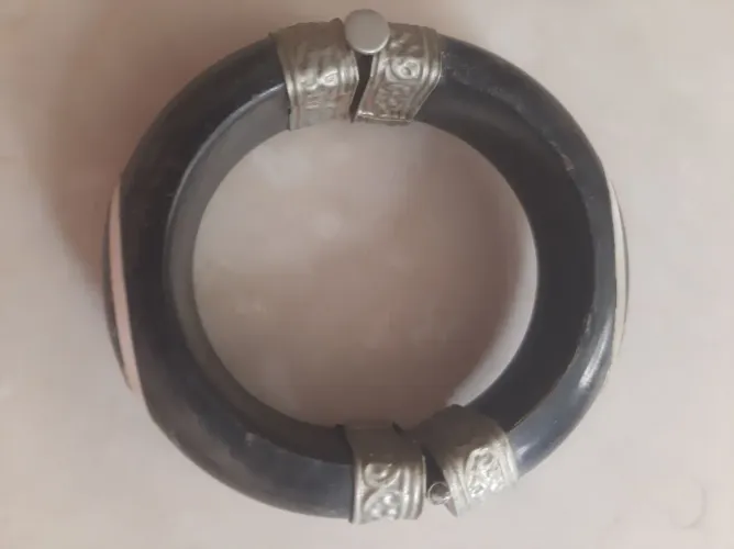 Pulseira de osso