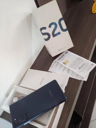 Samsung S20 FE 5G 128GB todo original completo na caixa IP68
