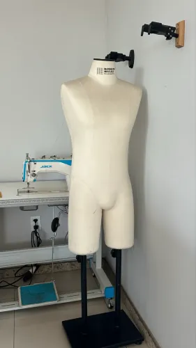 Manequim Masculino Tamanho 42 para Moulage 100% alfinetável