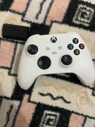 Controle de Xbox Series, já vai com a bateria
