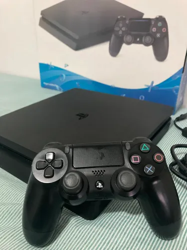 PS4 - 500GB - EXCELENTE ESTADO