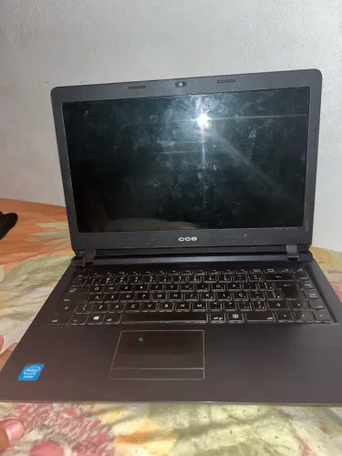 Vende-se Notebook CCE com windows 10