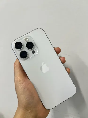 Iphone 15 pro 256gb branco