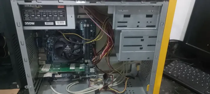 CPU i5 3° - Placa de vídeo - Fonte - 4Gb RAM