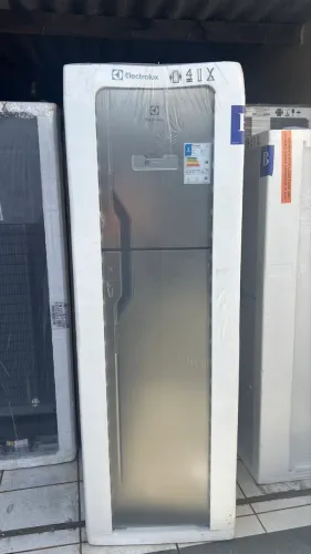 GELADEIRA 400 LITROS FOSS FREE INOX. COM PAINEL DIGITAL