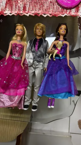 LOTE BARBIE MODA E MAGIA