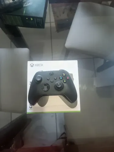 Controle Xbox séries X/S muito novo 350 reais com frete grátis