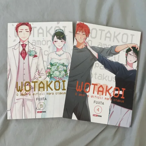 Wotakoi volume 4 & 9