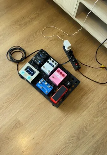 Pedalboard completo - em perfeito estado