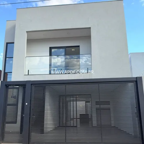 Casa para Venda em Brasília, Guará II, 3 dormitórios, 3 suítes, 4 banheiros, 2 vagas