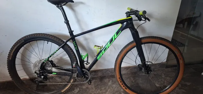 Bike carbono aro 29