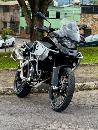 BMW F900 GS ADVENTURE PLUS 2025.