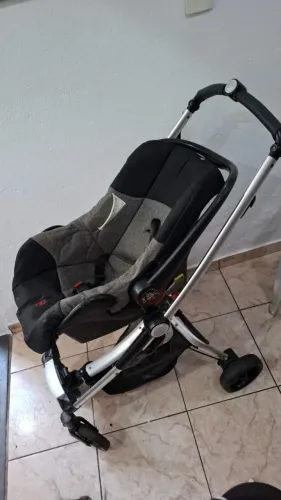 Carrinho de bebê 3em1.