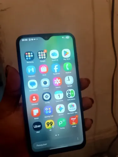 A15 256gb pegando tudo 8 de ram 