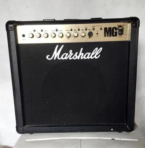 Cubo Marshall MG50-FX para Guitarra