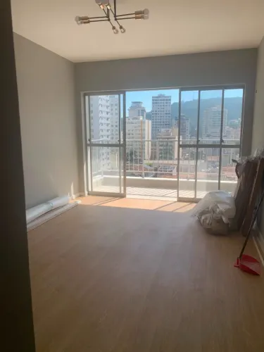Apartamento a Venda, Reformado, 2Qtos, 1 vaga, Rua Dr Sardinha, Santa Rosa, Niterói, RJ