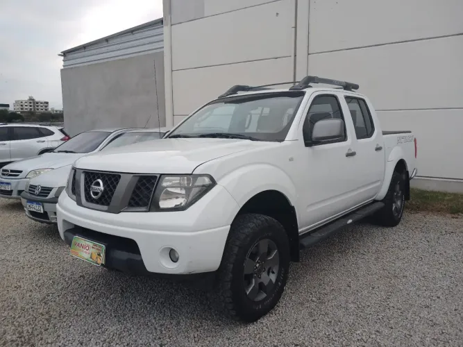Nissan Frontier LE Attack CD 4X4 2.5 TB Die.aut 2012
