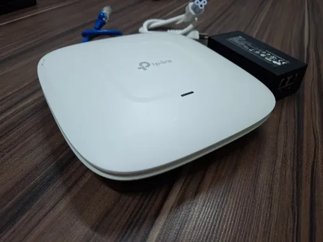 Access Point Tp-link Eap110 300mbps Poe Passivo (Usado)