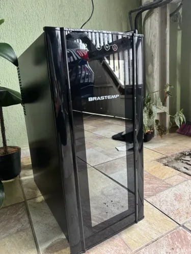 Adega De Vinhos Brastemp Para 12 Garrafas Com Painel Touch Bzc12be Preto