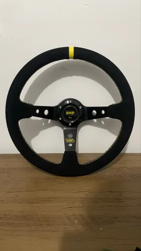 Volante OMP Suede Amarelo