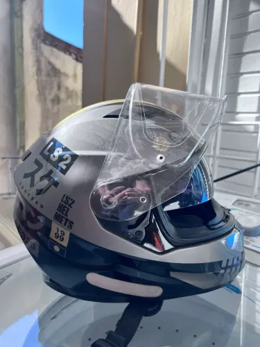 Capacete LS2 FF320 tamanho 60 (L)