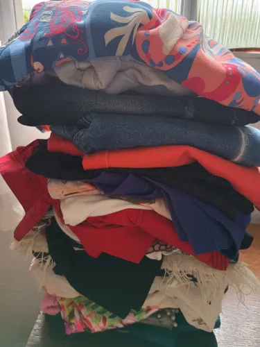 Fardo de roupas Tam P 30 peças Femininas