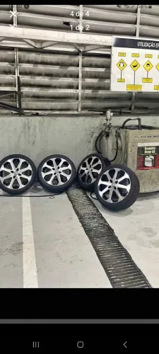 Rodas 17 com pneus novos furação 4x100