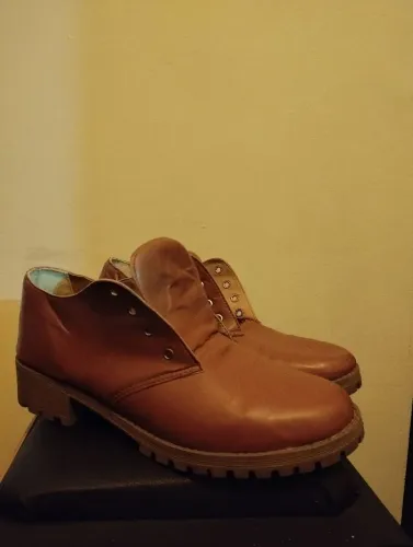 Sapato de couro N°37