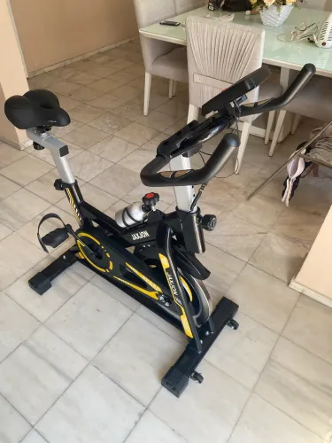 Bicicleta ergométrica spinning