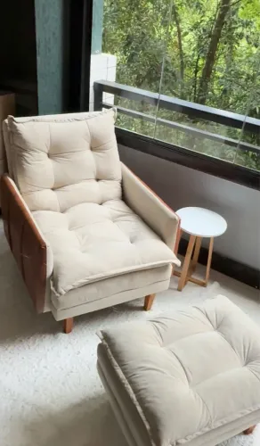 Linda Poltrona com puf