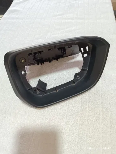Moldura do retrovisor do Onix