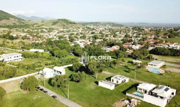 Terreno à venda, 360 m² por R$ 120.000 - São José do Imbassaí - Maricá/RJ